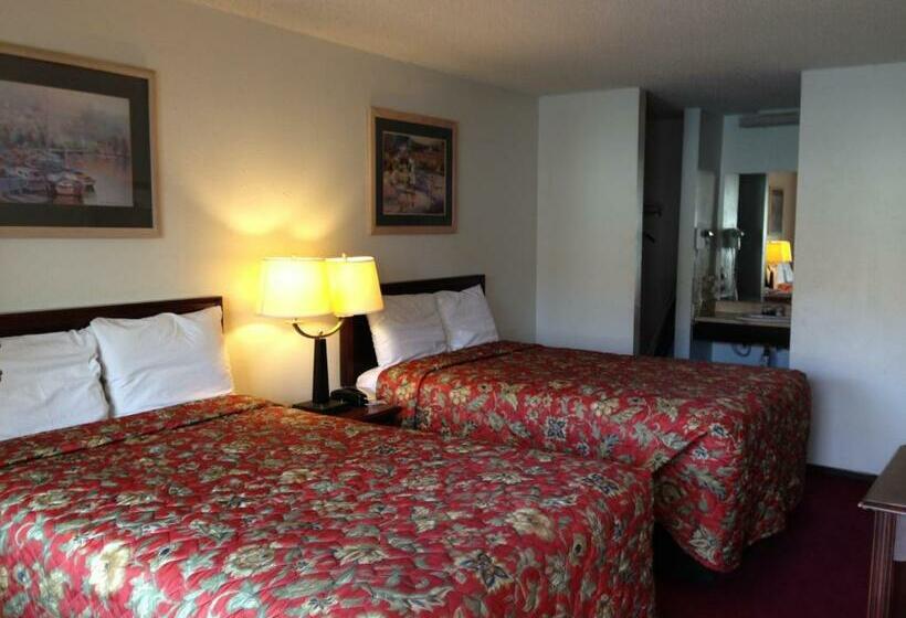 فندق Hometown Inn & Suites