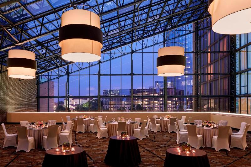 هتل Houston Marriott West Loop By The Galleria