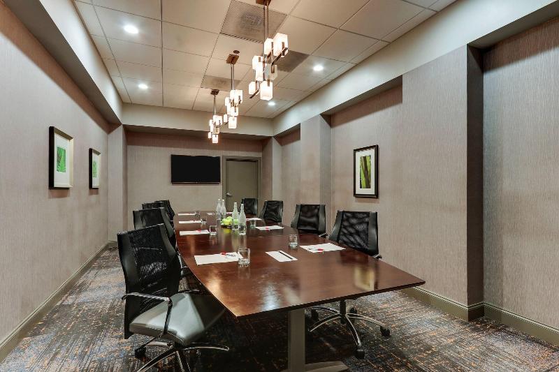 Отель Huntsville Marriott At The Space & Rocket Center