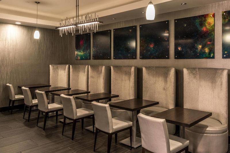 Отель Huntsville Marriott At The Space & Rocket Center