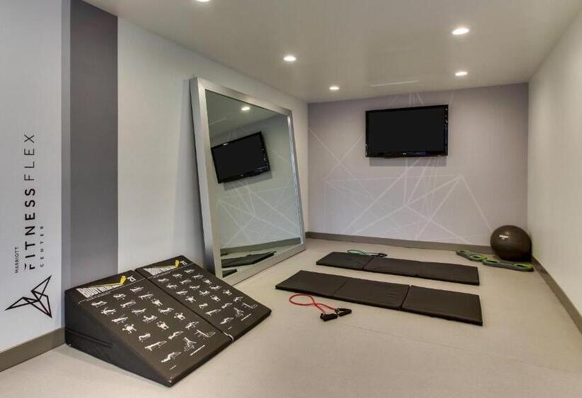 Отель Huntsville Marriott At The Space & Rocket Center