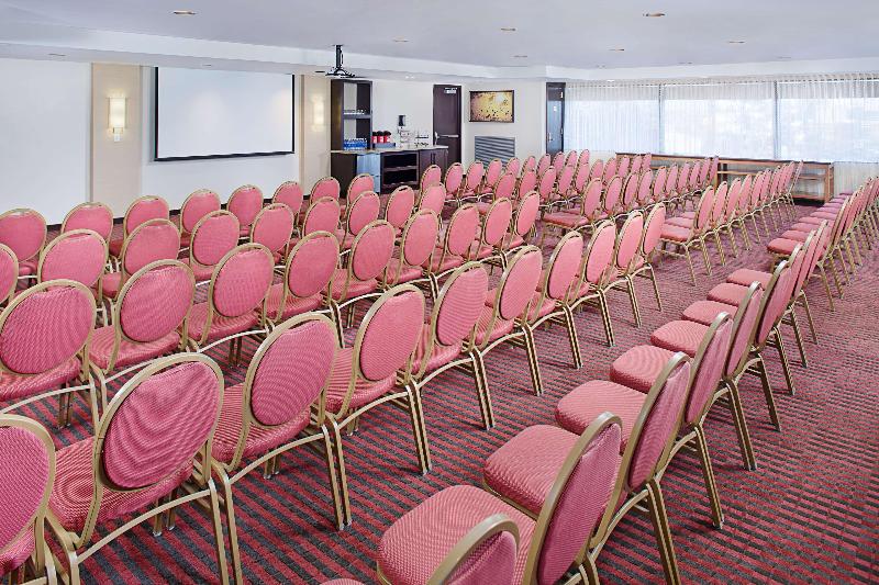 Отель Hyatt Place Denver Cherry Creek