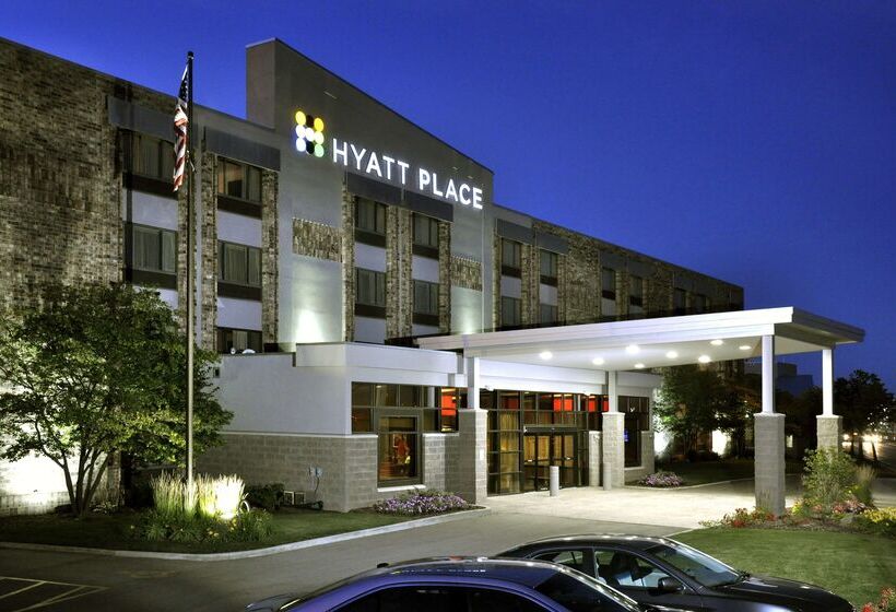 Отель Hyatt Place Milwaukee Airport
