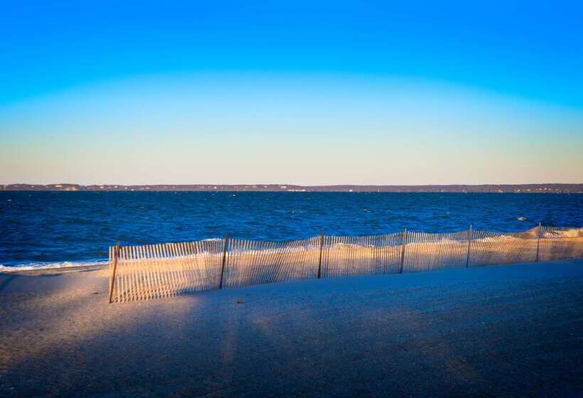 هتل Hyatt Regency Long Island