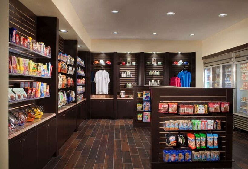 هتل Hyatt Regency Long Island