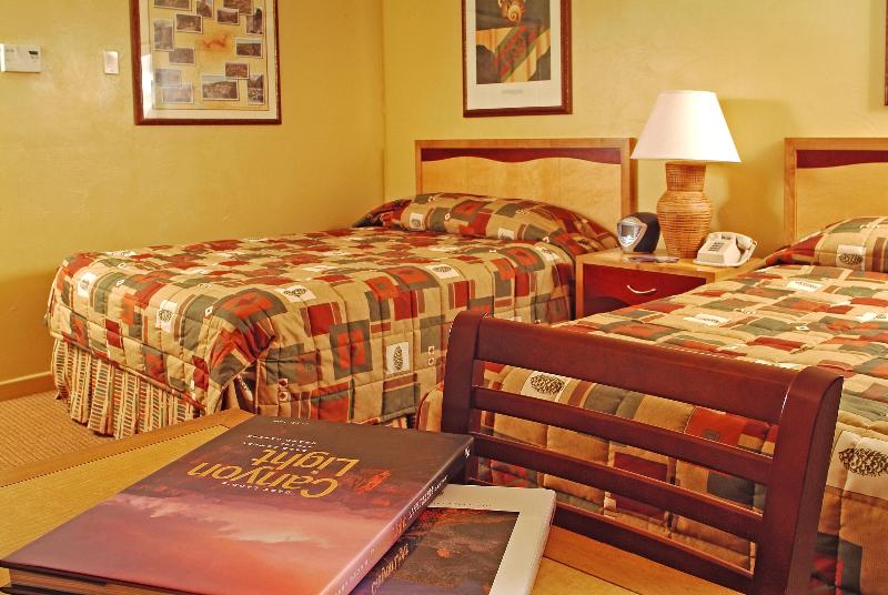 בית מלון כפרי Kachina Lodge   Inside The Park