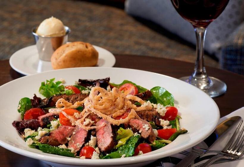 فندق Kansas City Airport Marriott