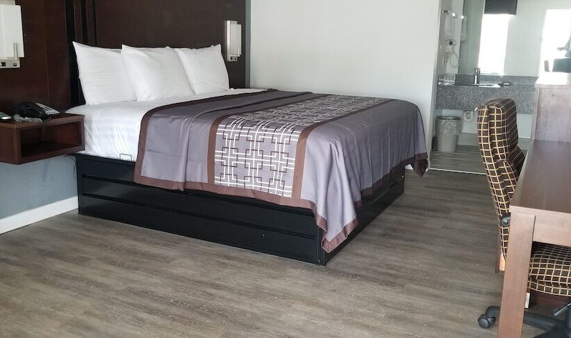 فندق Key West Inn  Boaz