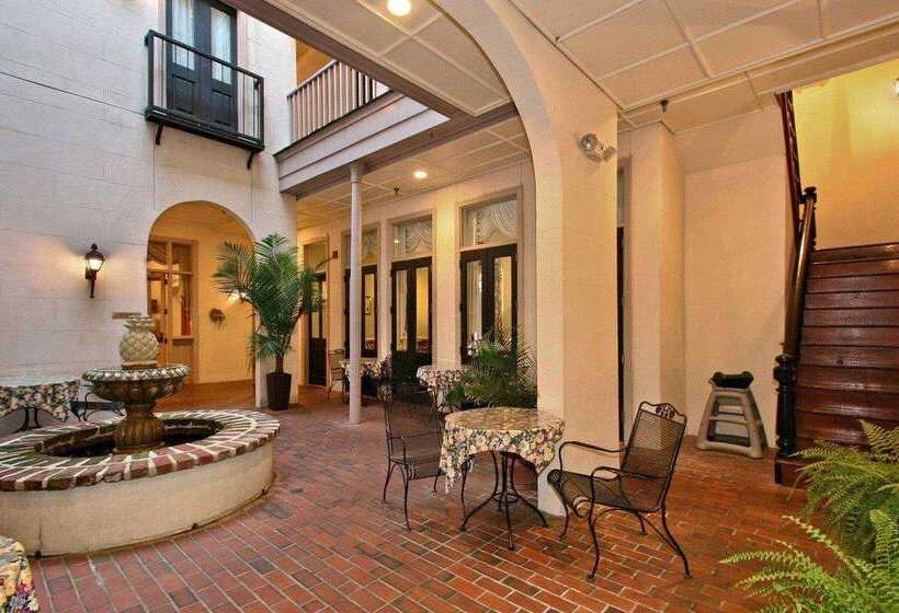 ホテル Kings Courtyard Inn