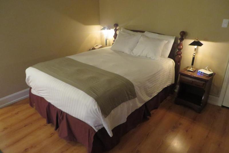 Отель Knickerbocker On The Lake