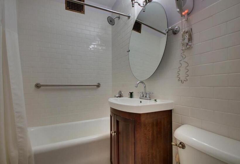 Отель Knickerbocker On The Lake