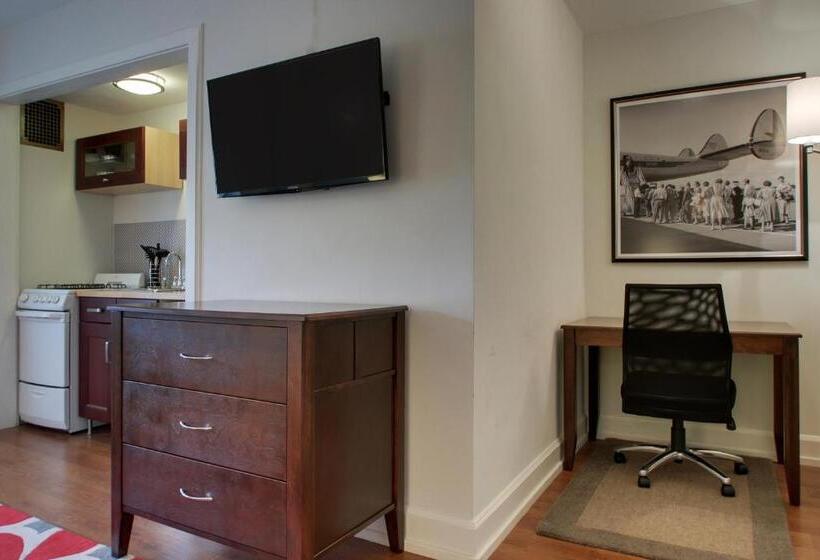 Отель Knickerbocker On The Lake