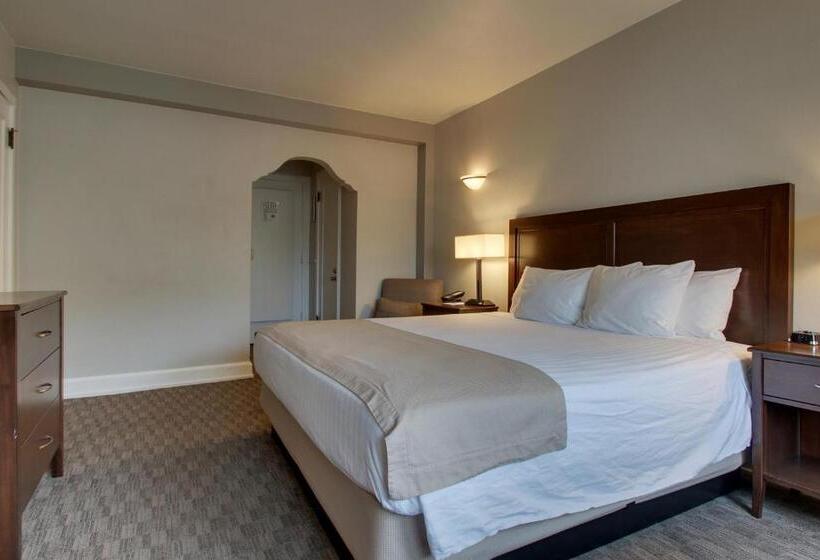 Отель Knickerbocker On The Lake