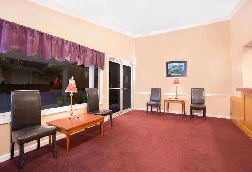 Отель Knights Inn   Augusta