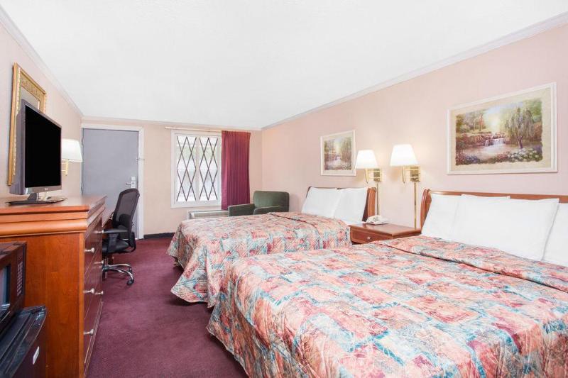 Отель Knights Inn   Augusta