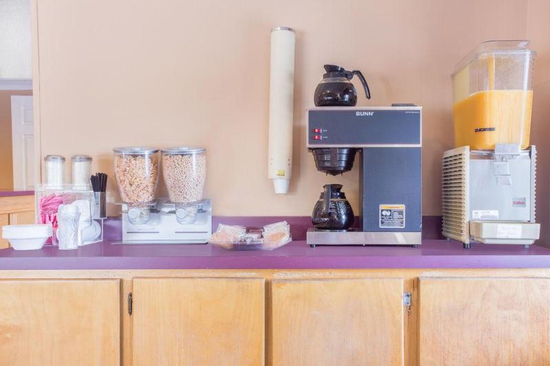 Отель Knights Inn   Augusta