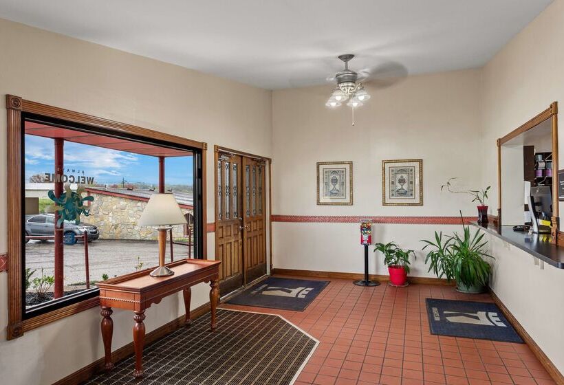 فندق Knights Inn Ashland