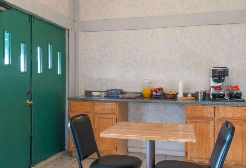 ホテル Knights Inn Franklin, Oh