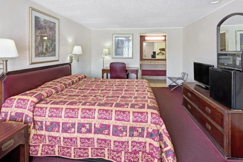 فندق Knights Inn Pittsburgh Bridgeville