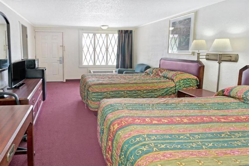 فندق Knights Inn Pittsburgh Bridgeville