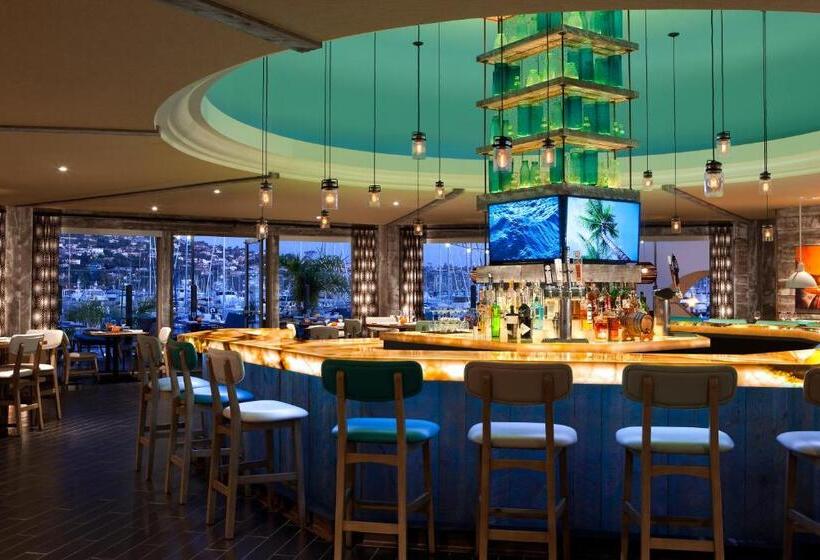 Kona Kai Resort & Spa, A Noble House Resort