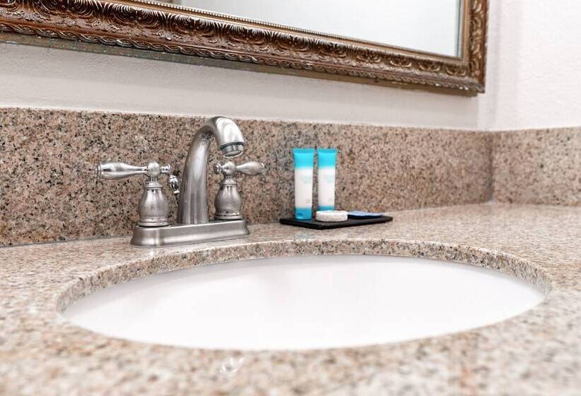 فندق Kronborg Inn