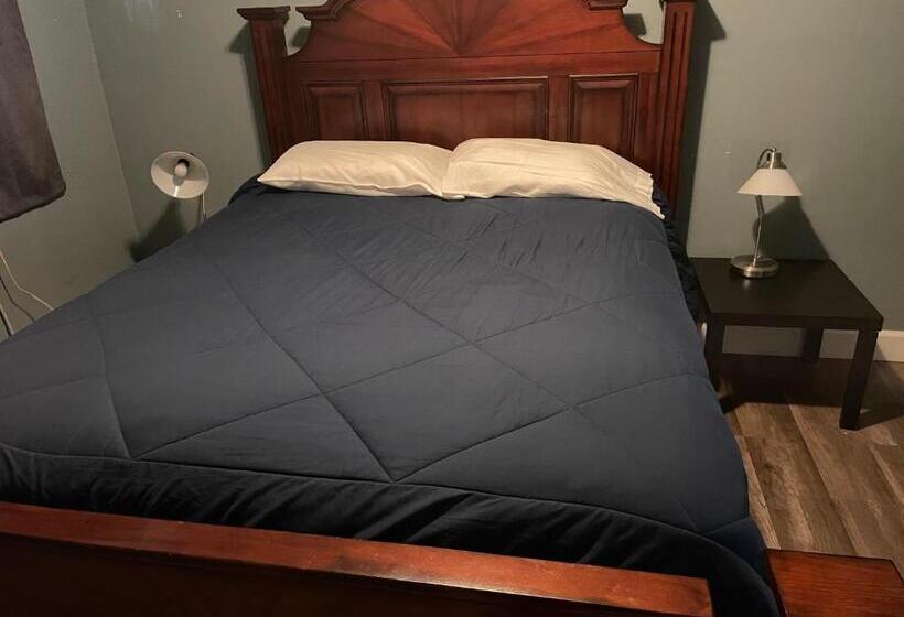 Отель La Adventurer