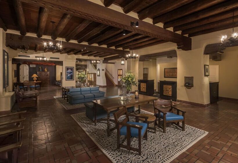 酒店 La Fonda On The Plaza