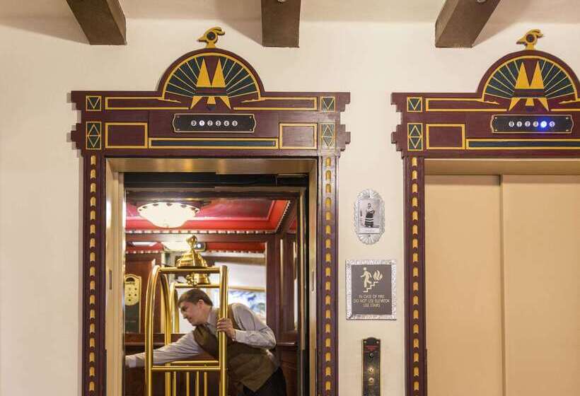 酒店 La Fonda On The Plaza