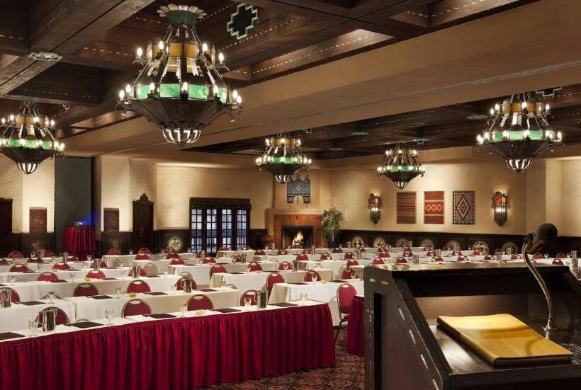 酒店 La Fonda On The Plaza