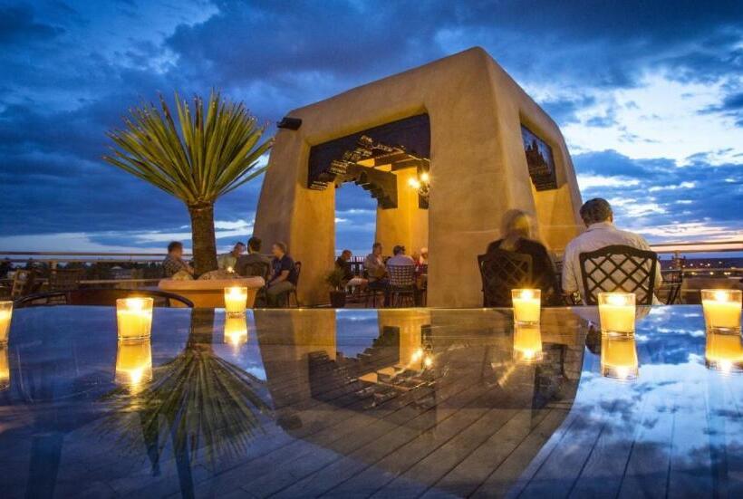 酒店 La Fonda On The Plaza