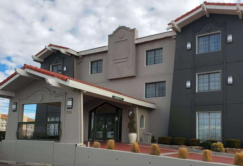 בית מלון כפרי La Quinta Inn By Wyndham Albuquerque Airport