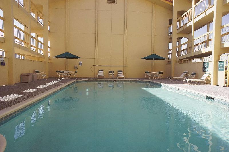 בית מלון כפרי La Quinta Inn By Wyndham Albuquerque Airport