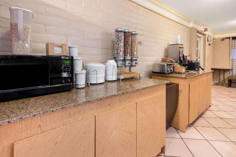 בית מלון כפרי La Quinta Inn By Wyndham Amarillo West Medical Center