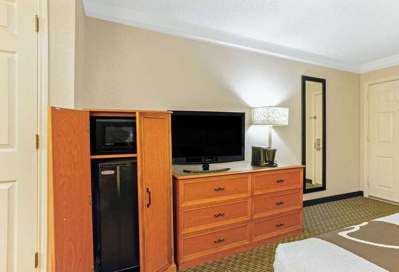 בית מלון כפרי La Quinta Inn By Wyndham And Conference Center San Angelo