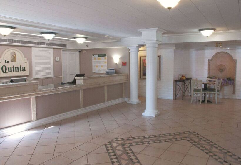 فندق La Quinta Inn By Wyndham Bakersfield South