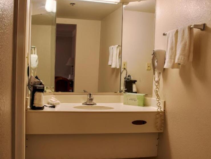 فندق La Quinta Inn By Wyndham Bakersfield South