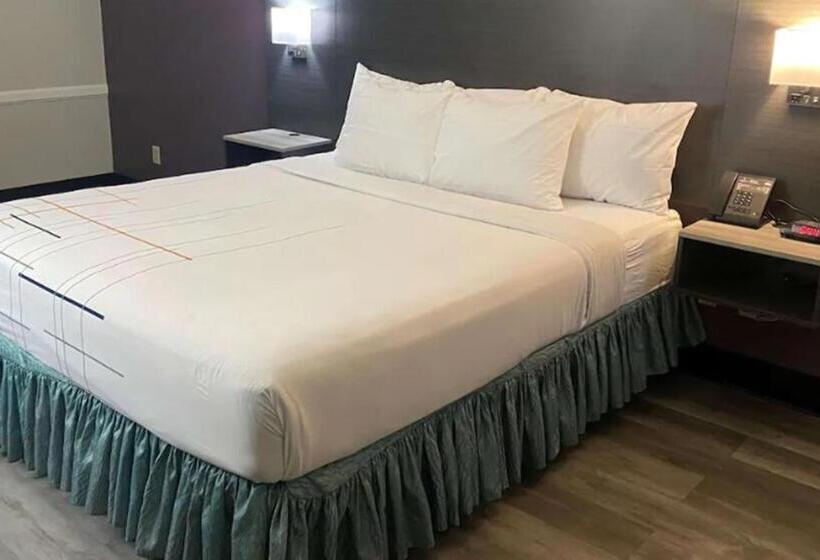 فندق La Quinta Inn By Wyndham Bakersfield South