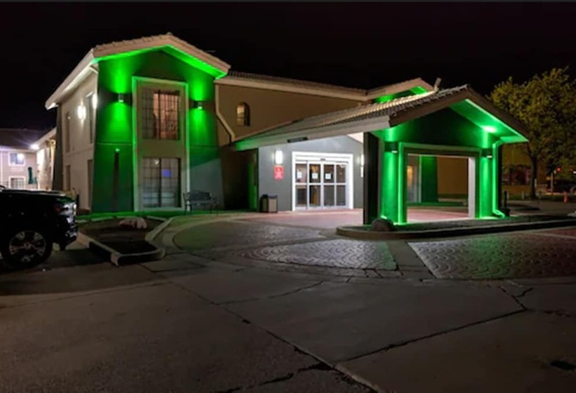 Отель La Quinta Inn By Wyndham Champaign