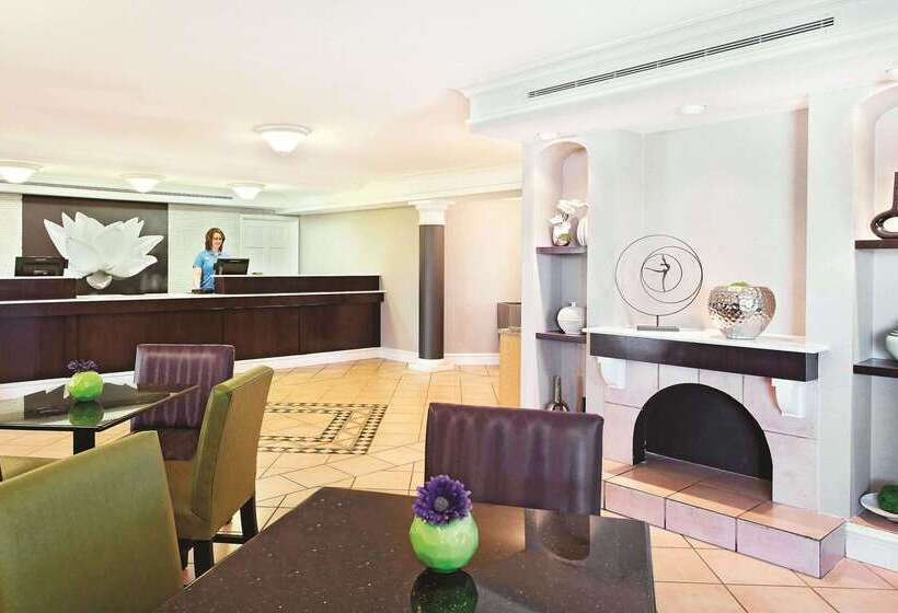 Отель La Quinta Inn By Wyndham Champaign