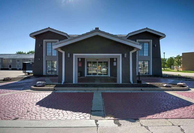 Отель La Quinta Inn By Wyndham Champaign