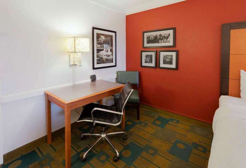 ホテル La Quinta Inn By Wyndham Cheyenne