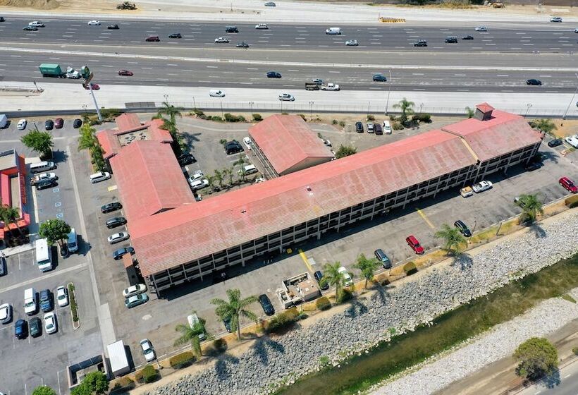 فندق La Quinta Inn By Wyndham Costa Mesa Orange County