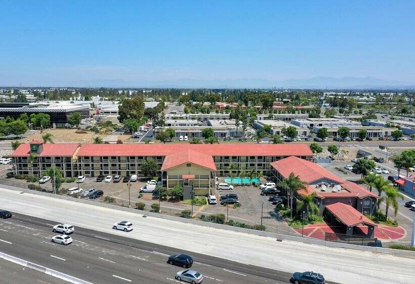 فندق La Quinta Inn By Wyndham Costa Mesa Orange County