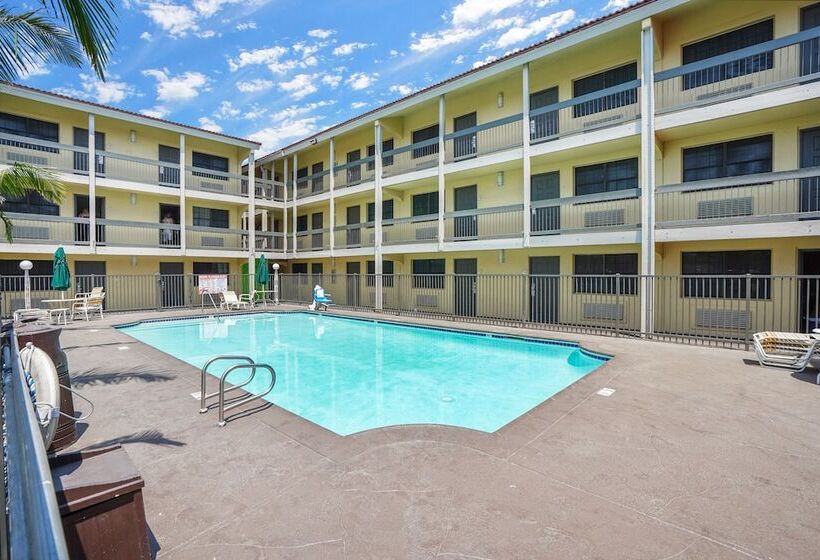 فندق La Quinta Inn By Wyndham Costa Mesa Orange County