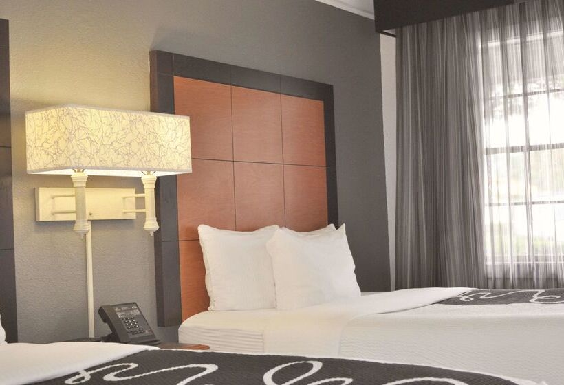 هتل La Quinta Inn By Wyndham Dallas Uptown