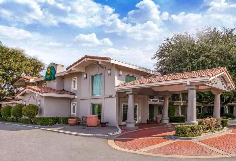 هتل La Quinta Inn By Wyndham Dallas Uptown
