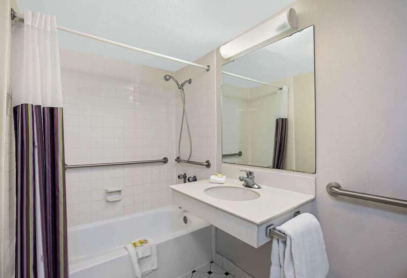 호텔 La Quinta Inn By Wyndham El Paso East Lomaland