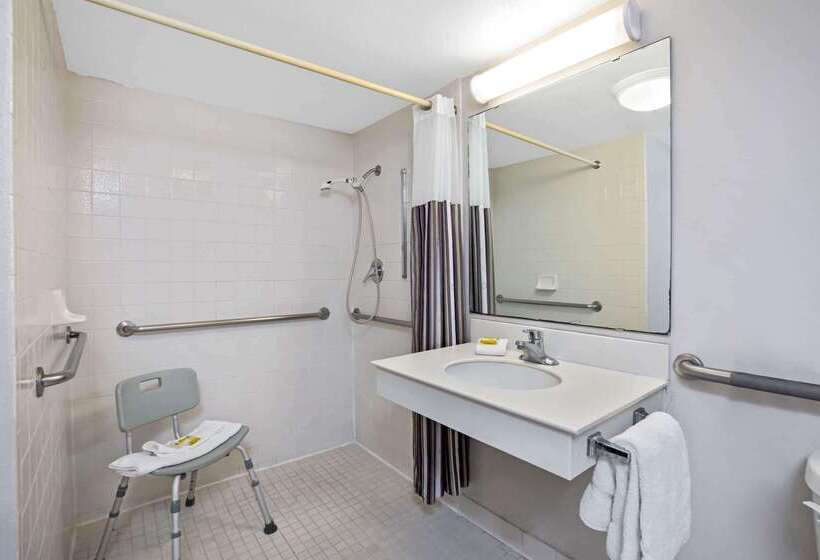 호텔 La Quinta Inn By Wyndham El Paso East Lomaland