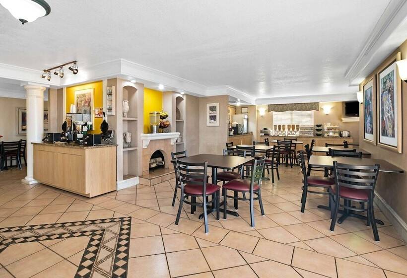 호텔 La Quinta Inn By Wyndham El Paso East Lomaland